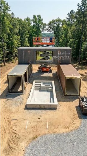 3-Container Courtyard Concept