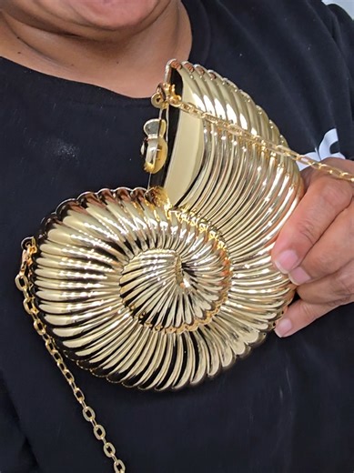 Fashionable Shell Purse | Purse