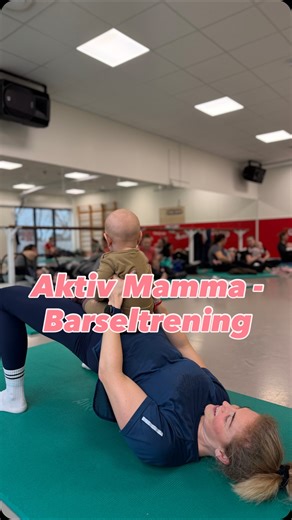 💕Barseltrening – trening og fellesskap i mammaperm Vi gleder oss til å begynne på igjen med lavterskel barseltrening for mødre før og etter fødsel i uke 3!💪 Øktene har fokus på bekken, kjerne og funksjonell styrke, tilpasset kroppen i og etter svangerskap. Baby er hjertelig velkommen – ligger på matte, eller brukes i øvelsene 🍼 Vi trener med manualer, kroppsvekt eller baby, i et trygt og inkluderende miljø. ☕ Kaffe serveres etter økten, så dere er hjertelig velkommen til å bli igjen for en so