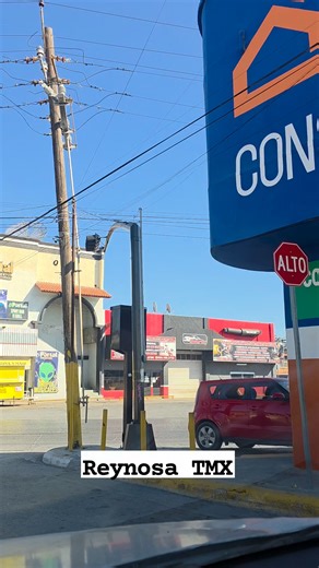🥰 "Caminar por Reynosa es recorrer la memoria viva de una ciudad trabajadora. Cada calle guarda una historia y cada esquina un recuerdo inolvidable..." 👏🏻🇲🇽 📌 Av. Praxedis Balboa, Longoria, Reynosa #reynosa #tamaulipas #mexico #fblifestyle #dailyvlog | Reynosa TMX