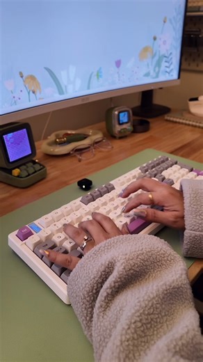 Gamakay_keyboard on Instagram: "🎉 BLACK FRIDAY BLOWOUT 🎉 Step up your typing game with the TK101 — now only $45! 💥 ⁠ 🖥️ Features you’ll love: • 98% layout with number pad – more keys, less compromise • Hot-swappable switches = easy customization • Tri-mode wireless: 2.4 GHz + Bluetooth + USB-C wired • Pre-lubed switches & gasket-mount structure for that premium “thock” feel • MDA profile double-shot PBT keycaps – durable + great feel ⁠ Whether you're gaming, streaming, or just typing up a st