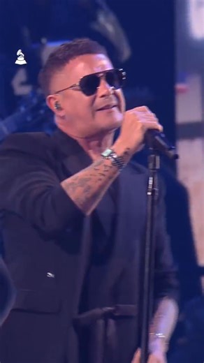 🎶 Guapas 🎶 💃 Una de las nuevas canciones de Alejandro Sanz de su nuevo disco "¿Y ahora qué ?" #LatinGRAMMY #AlejandroSanz | Cómplices en Compañía