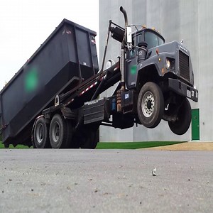 2.7M views · 10K reactions | مهارات القيادة الخطرة Cr: Magic | Magic World | Facebook