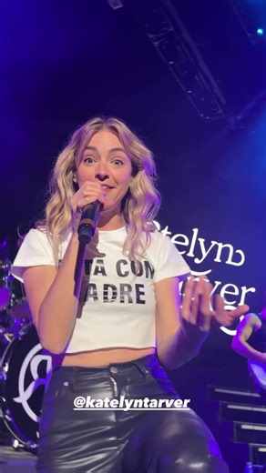 Katelyn Tarver Performs 'Strange Weather' Live in Monterrey