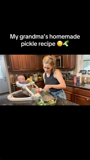 SHARING grandmas SECRET homemade refrigerator pickle recipe!!! 🥒 #pickle #picklerecipe #recipe