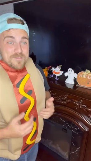 1.7K views · 79 reactions | Halloween Decorating Distractions. #halloween #decorating #nadpartner #royalmatch | Mark Ryan | Facebook