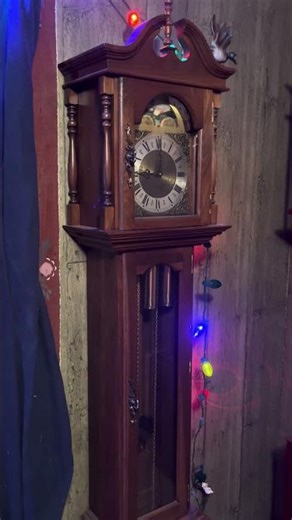 Emperor Grandfather Clock (9:00pm chime)