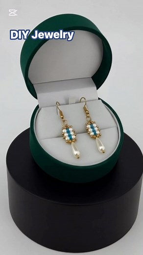 6.2K views · 51 reactions | Beginner beading patterns. Tutorial in my BIO #beadedjewelry #beadedbracelets #beadedearrings #beading #beadingtutorial #diybracelet #beauty #earrings #earringsoftheday #bracelets #braceletmaking #handmadejewelry #howto Beading Tutorials and Patterns | Beading Tutorials and Patterns | Facebook