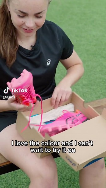 Unboxing the Swift Strike™️ Boot with Amy Chessari