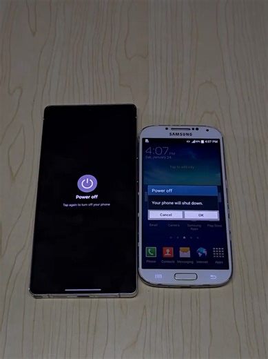 Samsung S25 Ultra vs Galaxy S4: Key Differences Comparison