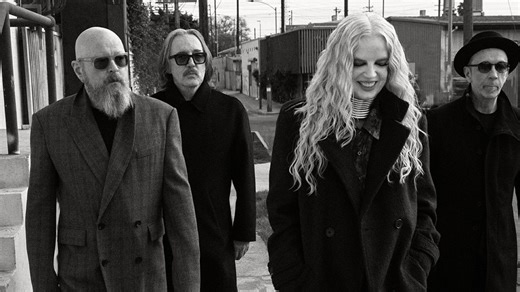 Garbage - There's No Future In Optimism (Official Music Video)