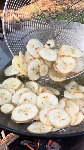 Kacha kela ka chips #recipe #cuisine