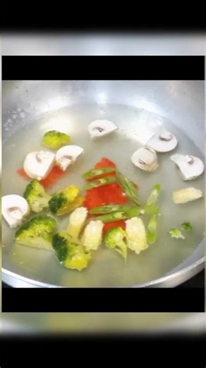 Vegetable Wonton Soup | वेजीटेबल वॉनटन सूप | Easy Wonton Soup Recipe | How To Make Veg Wonton Soup