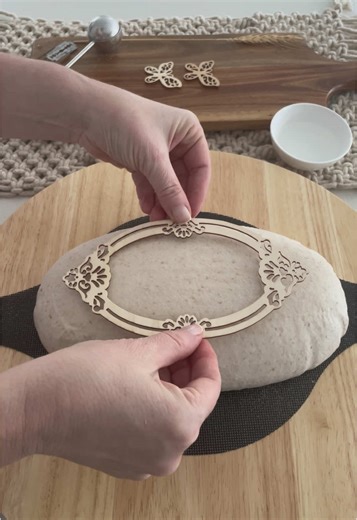 Sourdough Stencil Art Tips for Autumn Baking