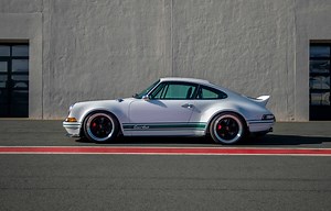 82K views · 1.3K reactions | Ladies and Gentlemen! The world's first 993 Turbo Restomod built by Kaege.de Just sit back and enjoy. Interested in this very special car? Follow the link for all details: www.elferspot.com/l/876535 We love #Porsche. | Elferspot | Facebook