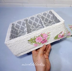 Think cardboard is useless? Wait until you see these 3 brilliant ways to repurpose it! #diy #crafts #recycling #howto #handmade | 𝓜𝓲𝓼𝓼𝓭𝓮𝓫𝓫𝓲𝓮𝓓𝓲𝔂