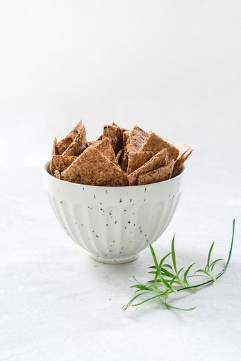 Flaxseed Crackers - 1 Ingredient (Vegan, Paleo, Keto) | Nutrition Refined