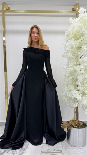 ALİSSA FASHION on Instagram: "✨N E W C O L L E C T İ O N ‘25’26✨ ALISSA’S NEWEST 😍😍😍 N E W 🌟 N E W 🌟 N E W 🌟 N E W 🎉The most special fabric, Alissa Fashion special production, quality and perfect workmanship ✨ 💛✨ALISSA THE MOST SPECIAL PEARL MODEL✨💛 Code ~ 1077 Size ~ 38_40_42_44 and 46_48_50_52 The most popular piece in our 2026 collection 😍 perfect lines that hug the body, the most popular neckline, and the finest details crafted with special draping... 🪡 effortlessly crafted... per