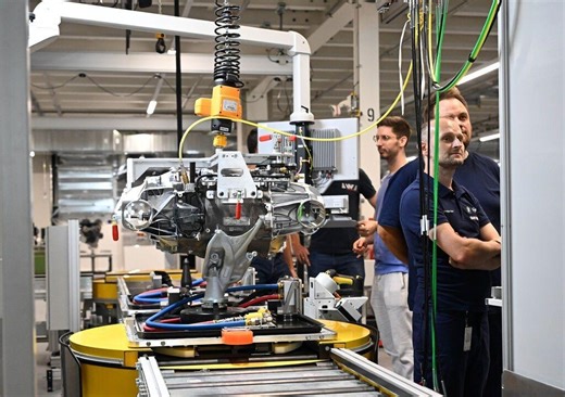 Probleme bei BMW: Produktion in Dingolfing steht komplett still