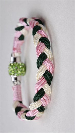 🌺 DIY bracelet💡 ✨ bracelet with thread 🧵#threadbracelet #bracelet #pearls #charms #diy #craft