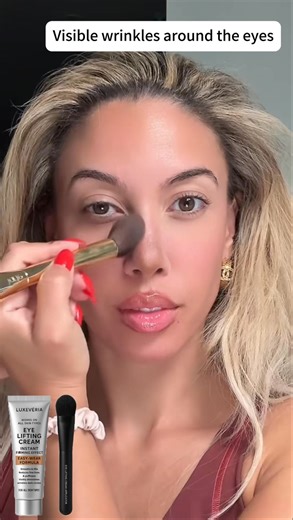 ⏳ Turn Back the Clock – Instantly! Why wait weeks for results when you can look younger in minutes? Our Youth-Boost Eye Cream delivers a visible lift, smooths wrinkles, and revives your skin’s natural radiance in less time than it takes to brew your coffee ☕ We’ve packed this formula with powerhouse ingredients like Hydrolyzed Collagen to plump, Hyaluronic Acid to hydrate, and Haloxyl to fight dark circles. Together, they create an instant “lifted” effect that lasts all day – without sticky resi