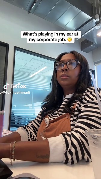 What’s Playing in My Ear at Work: A Soundtrack for Professionals