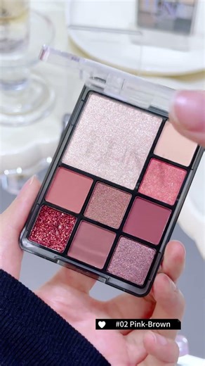 My favorite cool-toned eyeshadow palette this summer! Limited edition. #makeup #wholesale#eyeshadow