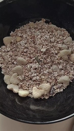 cozy breakfast|morning vlog 🥣 #dailyvlog #oatmeal #fyp #morningroutine #recommendations