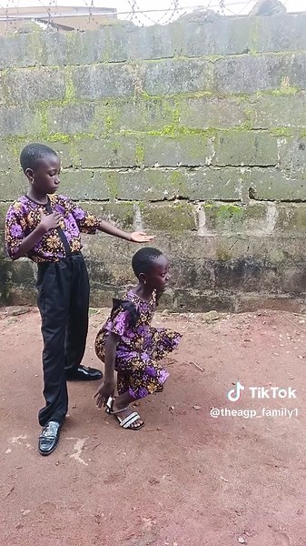 Holiday Kids Dance: Easy Blessed And Dancing Steps for Families