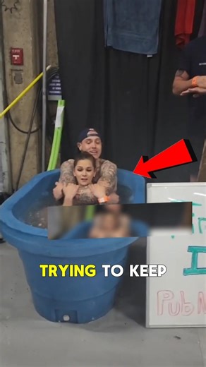 Stranger,s Ice Bath Move Shocked the Internet 😱 #logcabin