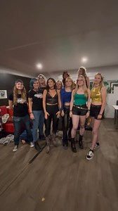 Girls Got Rhythm: She's got Balls Aerochicks Twisted Sisters 🤘👩‍🎤 Drei Bands, drei Legenden – und eine Bühne voller Frauenpower! Bei Girls got Rhythm zelebrieren drei hochkarätige All-Female-Tribute-Bands die größten Rock-Ikonen aller Zeiten. AC/DC performed by She's got Balls, Aerosmith performed by Aerochicks und Twisted Sister performed by Twisted Sisters 🔥🎸 Tickets gibt es im Vorverkauf auf Eventim und Love Your Artist! #kaminwerk #memmingen #femaleartists #tributebands #rockgirls | Kam