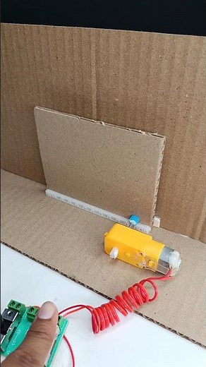 DIY Electric Gate Mechanism | #shorts #tech #experiment