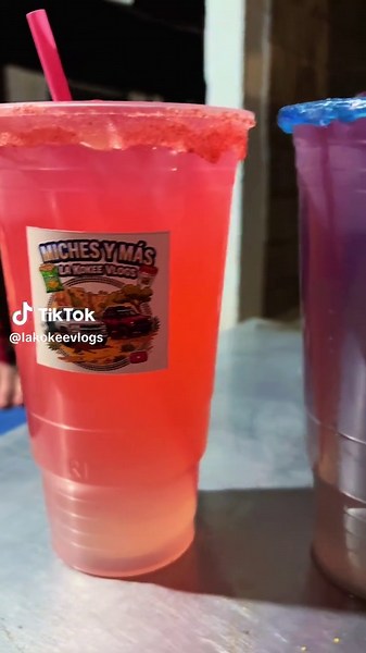 Lo nuevo en el MENÚ DE LA KOKEE VLOGS MICHES Y MÁS #LIMONADASLOCAS #COLORES @Darcyy Iñiguez