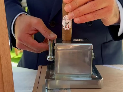 雪茄是佛罗伦萨的Tailgating Party上的重头戏