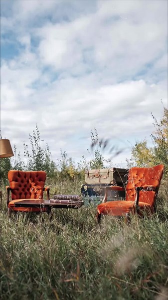 Tucked into the coveted south-west neighbourhood of Windermere, The Banks at Keswick is a diamond on Edmonton’s river valley. It is a gated community with limited lots and offers you the opportunity to build a new home along Edmonton’s beloved river. A home that is entirely up to you, because you can choose the builder you want. You will never tire of the views here—the water, the valley, the sky, your home and you. Visit www.the-banks-in-keswick.com for more info! #yeg #yeghomes #edmonton