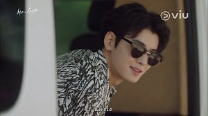 เอ็มเจสุดหล่อของเรานี่ใจดีนะคะเนี่ย เอาสมุดสุดสำคัญของอูซึงคืนให้ด้วยนะ...มีการส่งวิงค์ให้ด้วย ร้ายจริงๆ 😝 🌟🌟🌟 ไปดูฉากนี้ได้ที่นี่ The Best Hit EP 10 >> https://goo.gl/uJ5UvP 🌟🌟🌟 ดูเรื่องนี้ตั้งแต่ตอนแรก The Best Hit EP 1 >> https://goo.gl/nUiogq #ViuThailand #TheBestHit #LeeSeYoung #ChaEunWoo | Viu Thailand