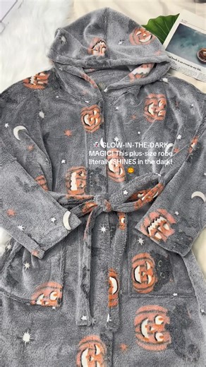👻 GLOW-IN-THE-DARK MAGIC! This plus-size robe literally SHINES in the dark! 🎃 Pumpkin print   belted design = spooky season perfection! #HalloweenVibes #PlusSizeRobe #GlowInDark #HalloweenPJ #PumpkinPrint #LoungeWear #BeltedRobe #FluffyRobe #FallNightwear #TikTokShop #ForYou #FYP #spotlightfinds #spotlightfashion #fyp #dealsfordays #giftfromtiktokshop #tiktokshop #halaratiktokshop #fashiontiktok #luminous #ttshop #fashionfinds #ootd #quality #girls #feelinggirl #fypage #fypシ゚viral #fyppppppppp