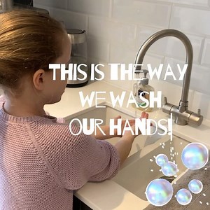 🖐🏼 WASH YOUR HANDS SONG! 🖐🏼 . Teach your kids this easy to remember hand-washing song that lasts a full 30 seconds and includes instructions! Whoop! . 🖐🏼 . We are all trying our best to get the kids to wash their hands properly, but it can be hard especially when we are not there to watch them doing it all of the time! . 🖐🏼 . I thought I’d very simply adapt a traditional song to add in some instructions about better hand washing, so that they can remember easily, wash and dry (also so im