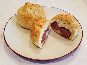 Bulgarian Hot Dog Biscuit Recipe (Содени Питки с Кренвирш)