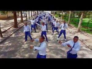 Vibe la madogo wa form six uwata boys kwenye graduation