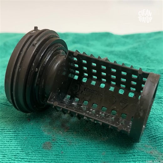 206K views · 1.7K reactions | The BEST Way to Clean Your Washing Machine Filter #WashingMachine #CleaningTips #HouseCleaning #CleaningHacks | Clean That Up | Facebook