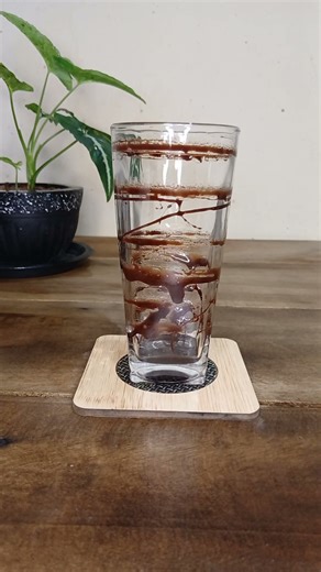 Spanish Iced Latte with Chocolate Twist 🍫 😋