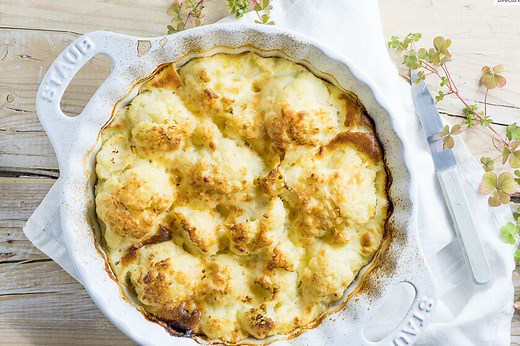 Coliflor gratinada al horno con queso, receta sencilla para enamorarte de esta saludable verdura