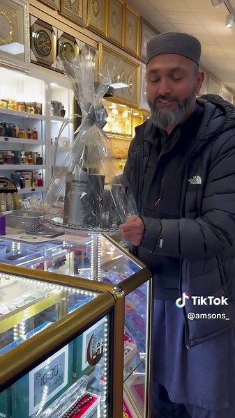 Custom Gift Hampers for Every Occasion at Amsons