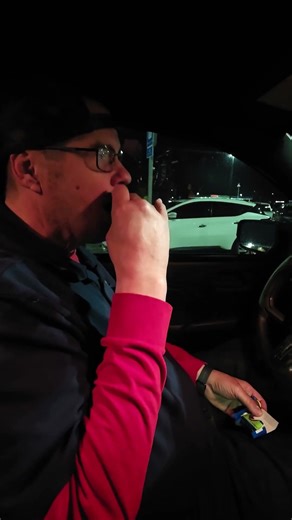 Easter Oreo (Just an Oreo Different Color Same Taste) #foodreviews #honestfoodreview #oreocookies