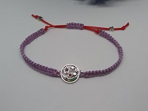 How To: Adjustable Macramé Bracelet With Sliding Closure