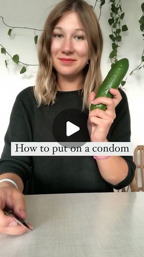 FEMINIST on Instagram: "How to put on a condom 勒As demonstrated by @healthyfeminism (posted with consent) #sexeducation #sexed #condom #wearacondom #feminismus #gleichberechtigung"