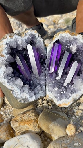 Rare Crystal Found in Nature – So Beautiful!