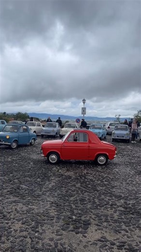 172K views · 3.4K reactions | Vespa 400 | Lavespamania | Facebook