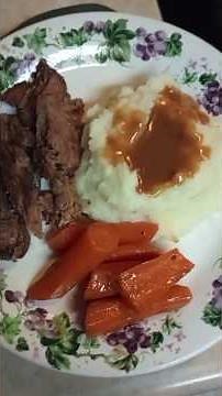 YC Cooks a Chuck Roast with Mashed Potatoes & Gravy and Carrots #Chuck or Pot Roast